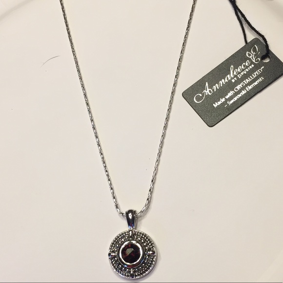 Annaleece by Devries Necklace snd Earrings set - Picture 3 of 4